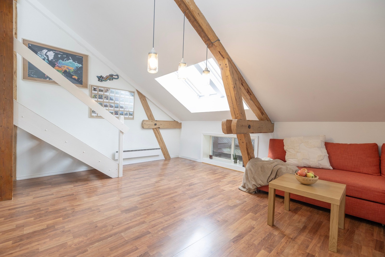 Stue og kjøkken er på ca. 26 kvm. Galleribilde