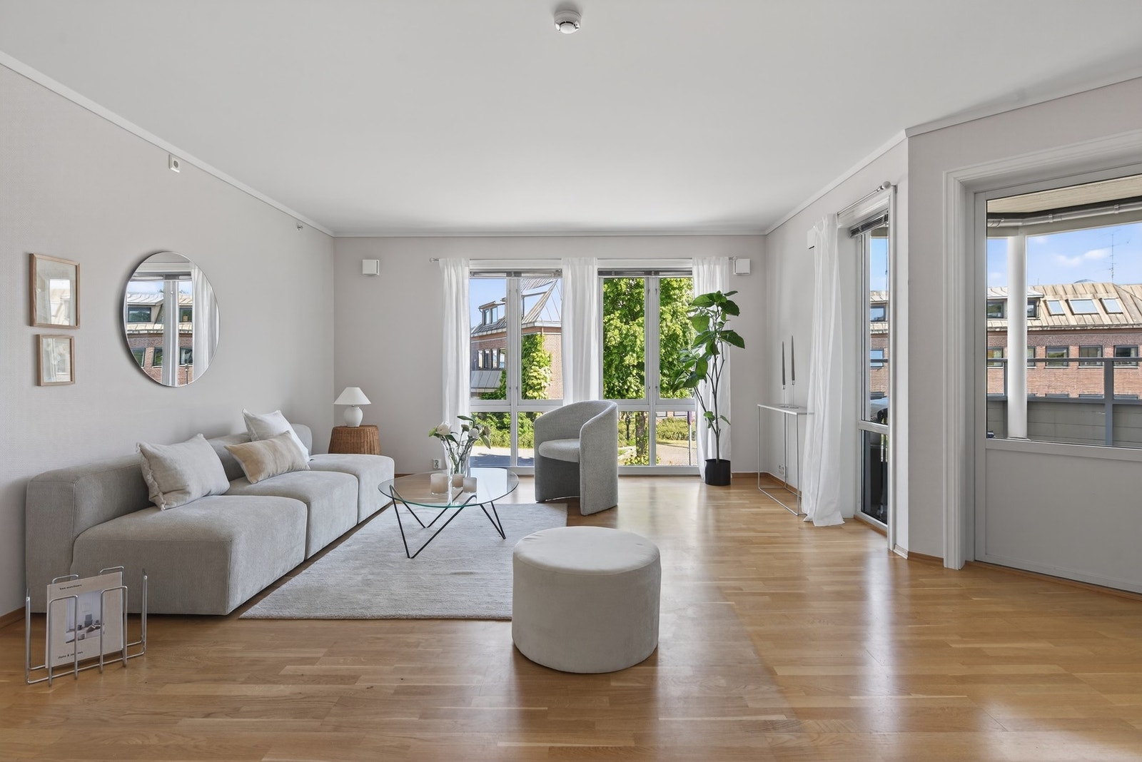 Tor Andé Selåsdal og EIE Eiendomsmegling ønsker velkommen til Nygaards alle 2 E Galleribilde