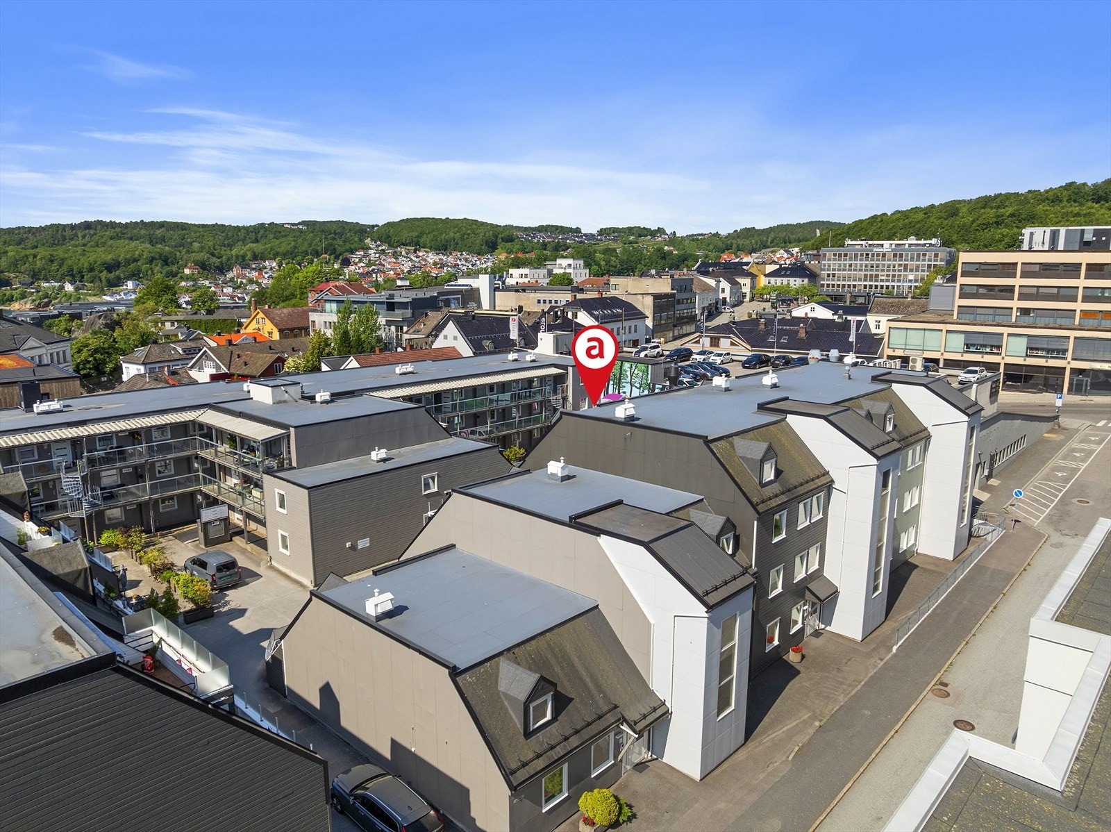 Fasaden sett fra Josefinesgate. Galleribilde