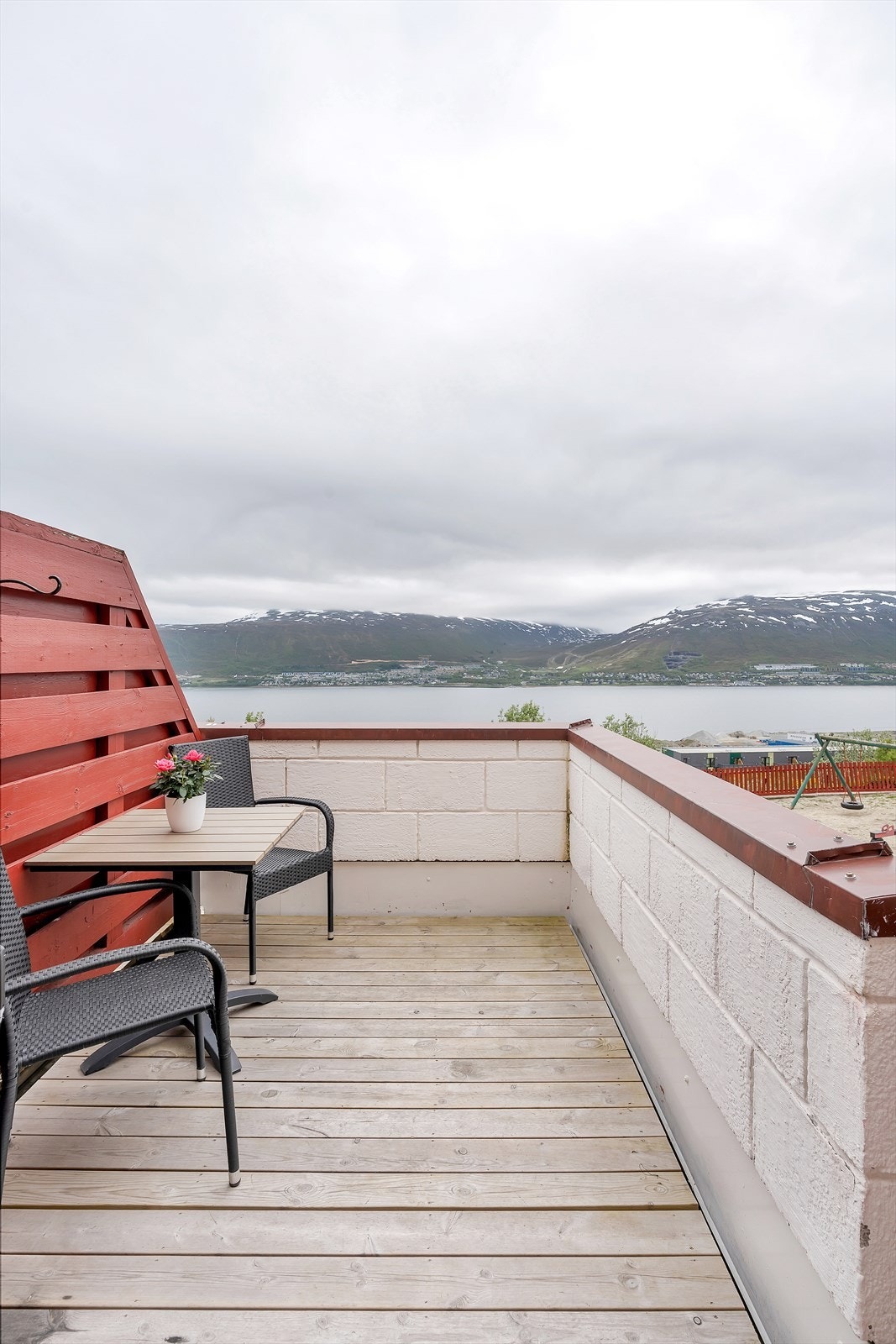 Utgang fra stue til flott balkong Galleribilde