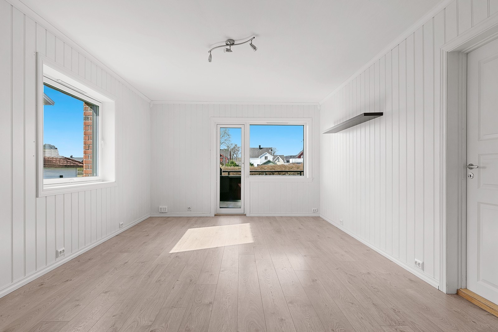 Leiligheten har pene overflater og det er mulig med rask overtagelse Galleribilde