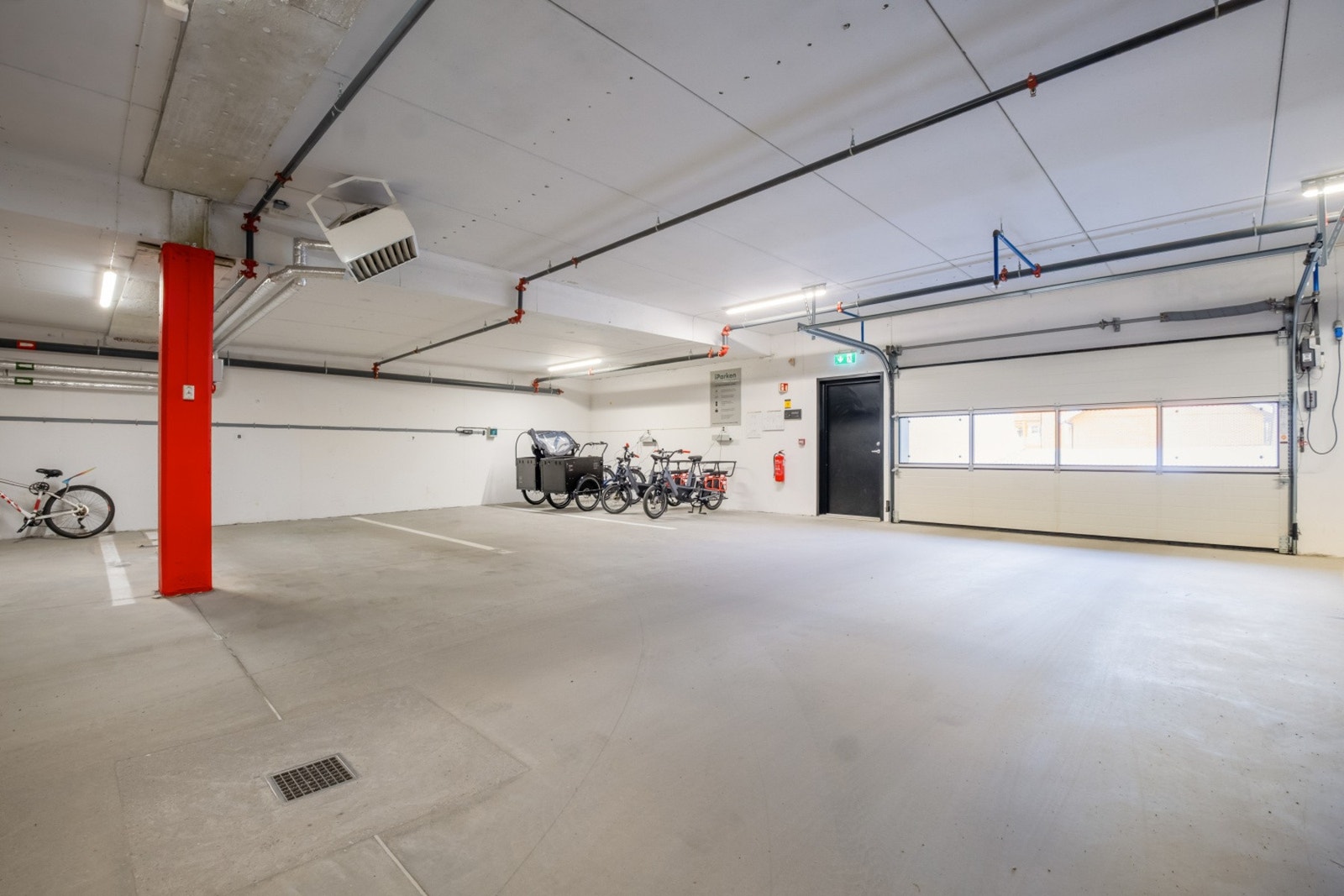 Det følger også med parkeringsplass i felles garasje Galleribilde