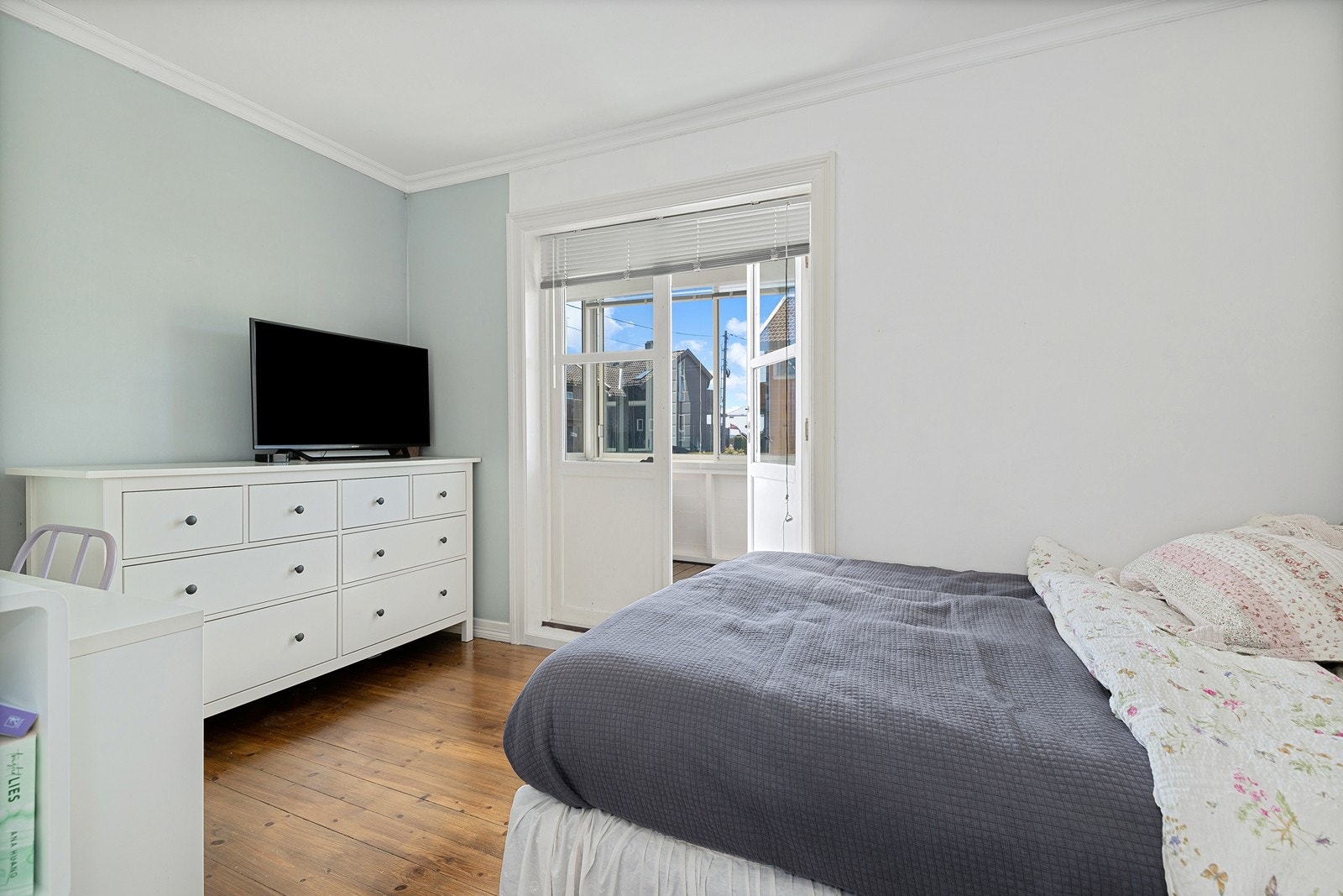 Soverom 3 med utgang til innglasset balkong Galleribilde