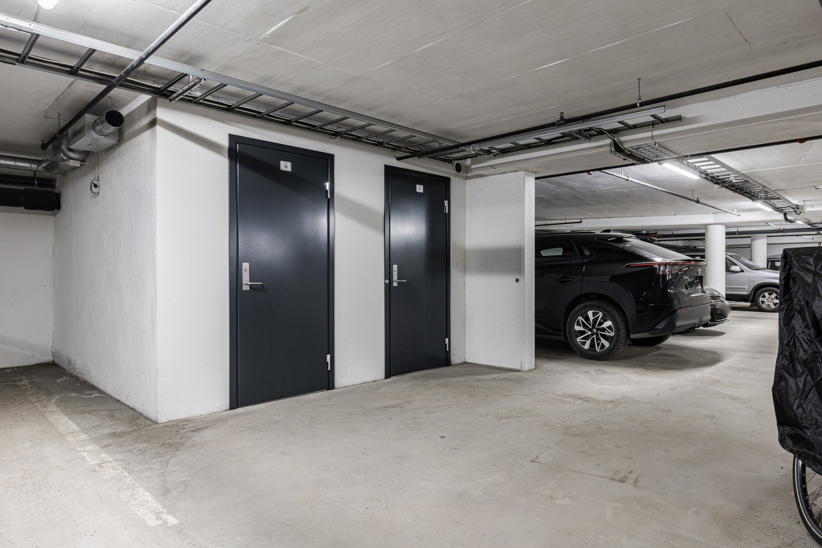Boligen disponerer en bod på 5 kvm i kjelleren for ekstra oppbevaring. Galleribilde