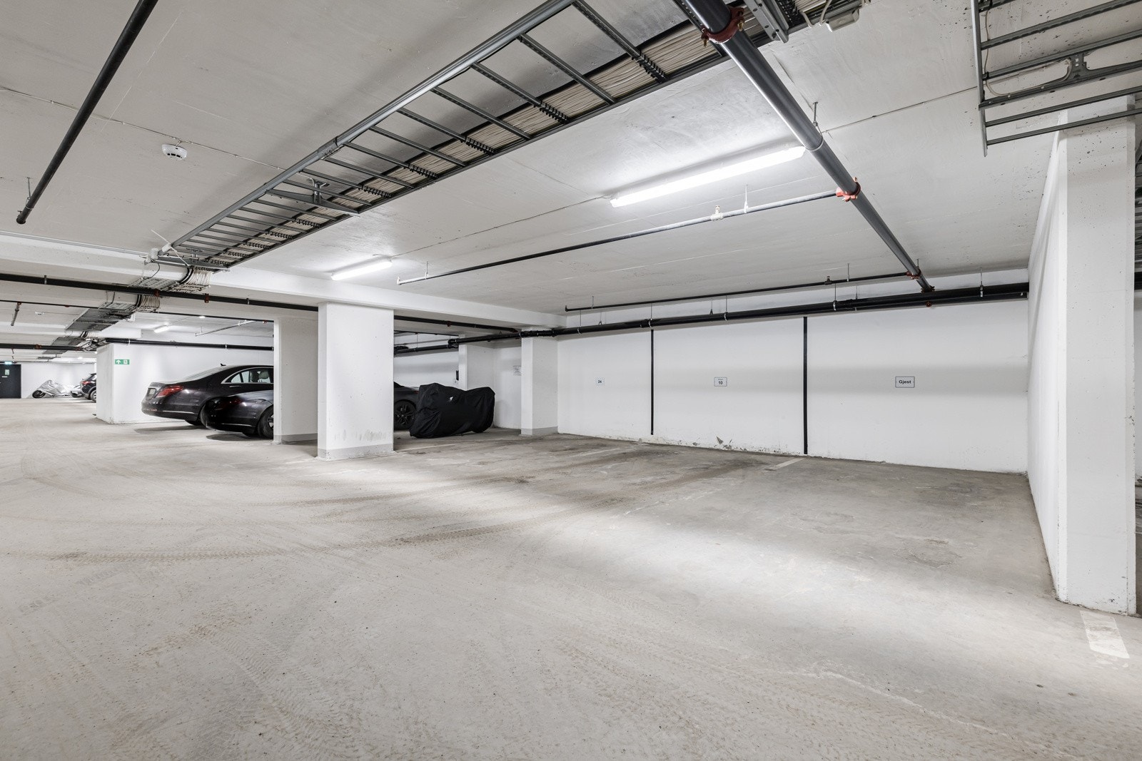 Det medfølger 1 parkeringsplass i garaskjeller. Galleribilde