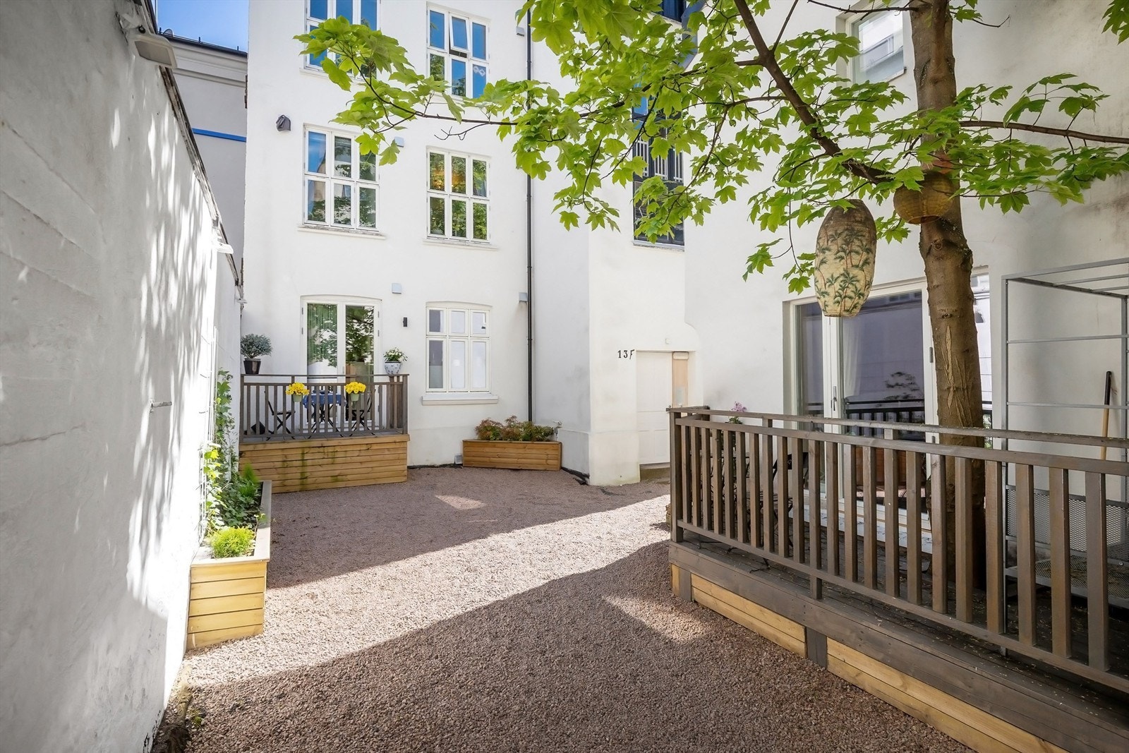 Velkommen til Calmeyers gate 13F - En råstilig 3-roms loftsleilighet midt i smørøyet i rolig bakgård Galleribilde