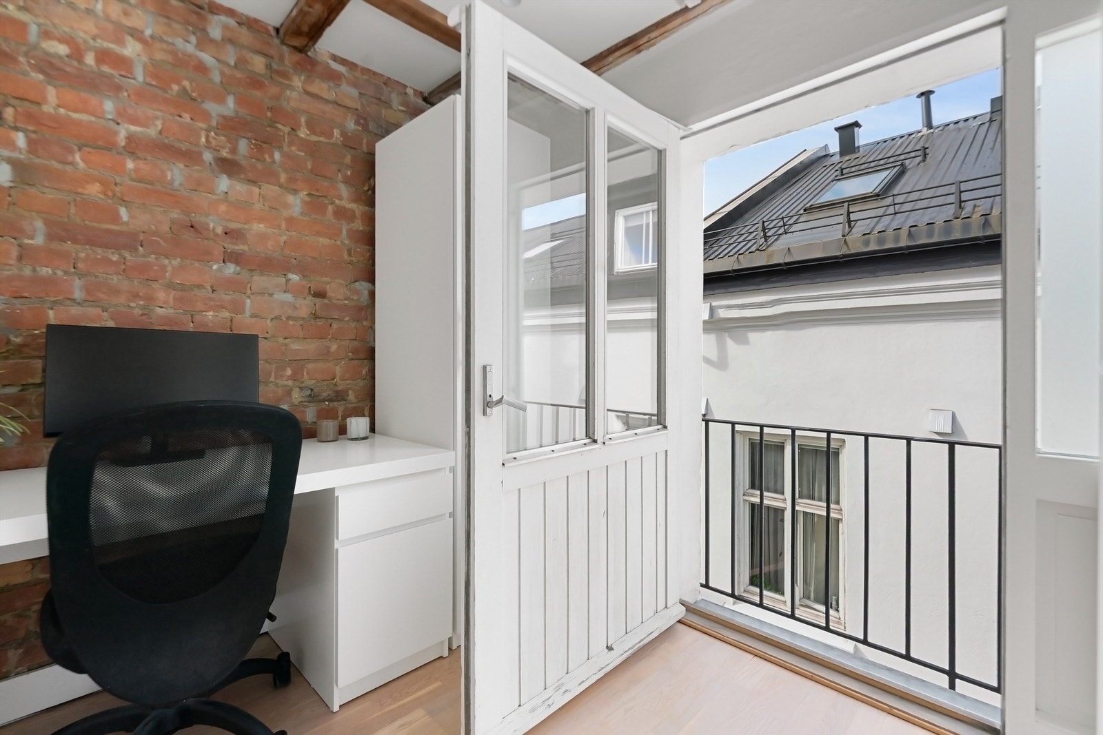 Det er god plass til seng på begge rommene, dersom man ønsker det Galleribilde