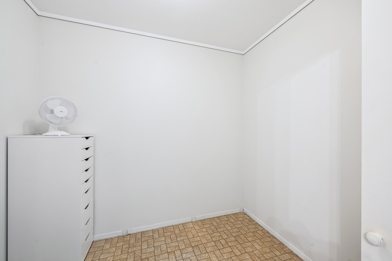 Innvendig bod. Galleribilde