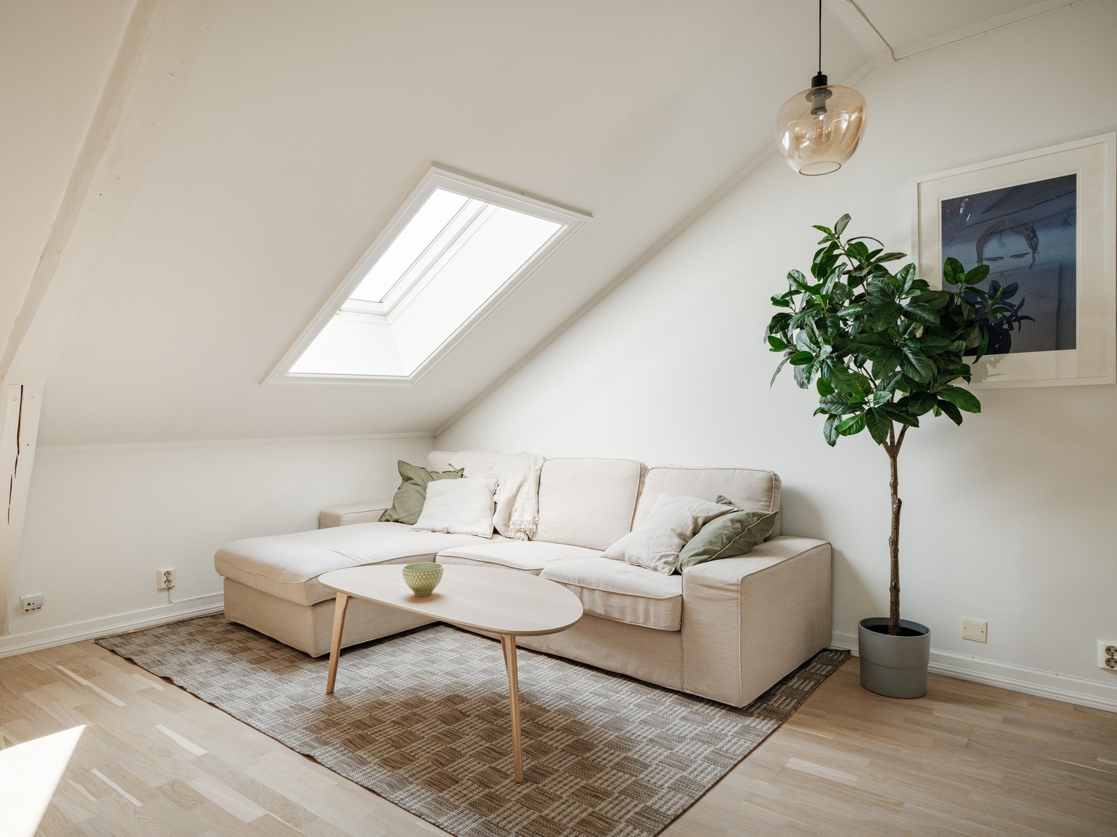 Stuen kan enkelt innredes med ønskelige møblementer. Galleribilde