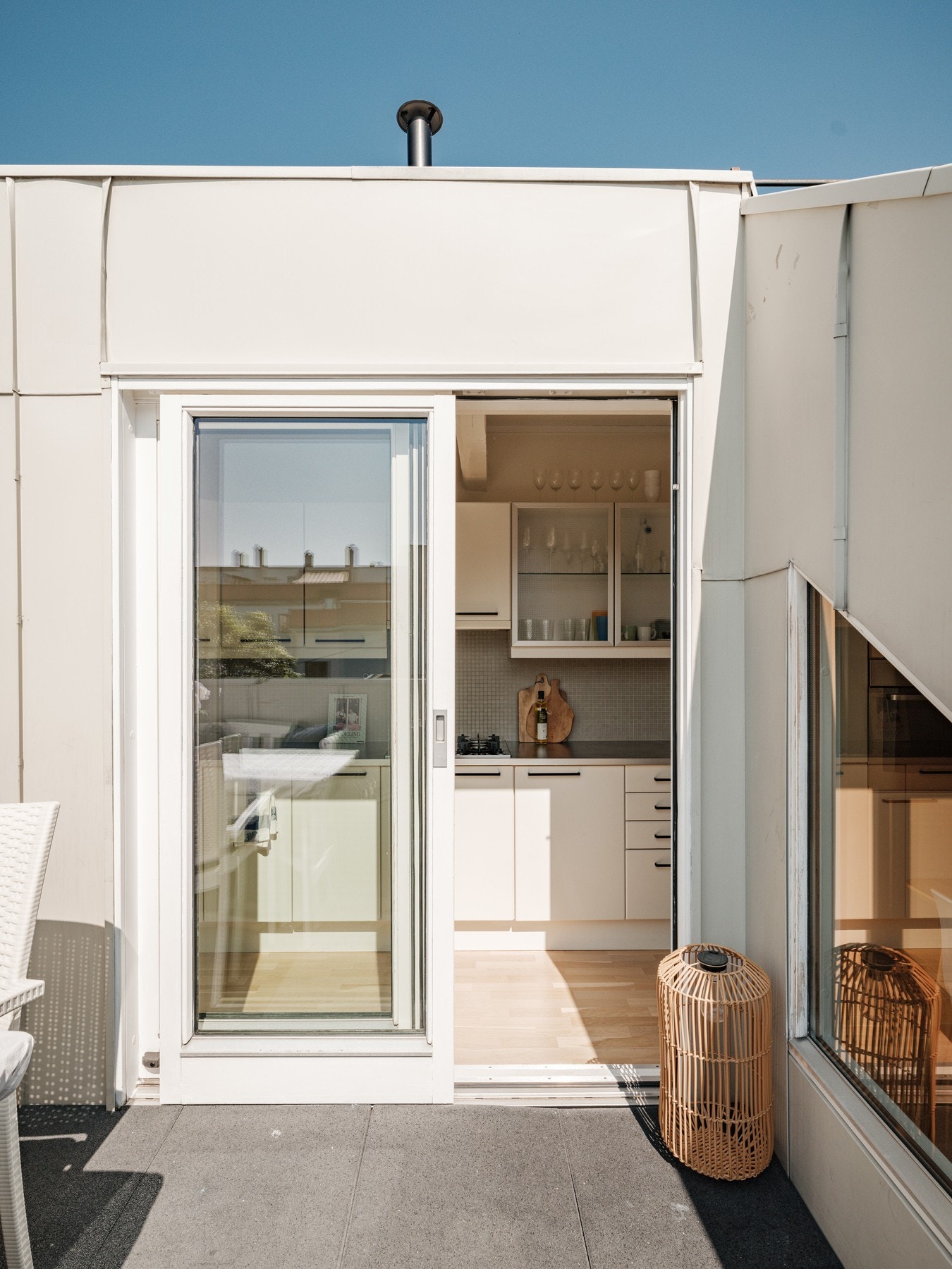 Ombygget til loftsleilighet i 2004. Galleribilde