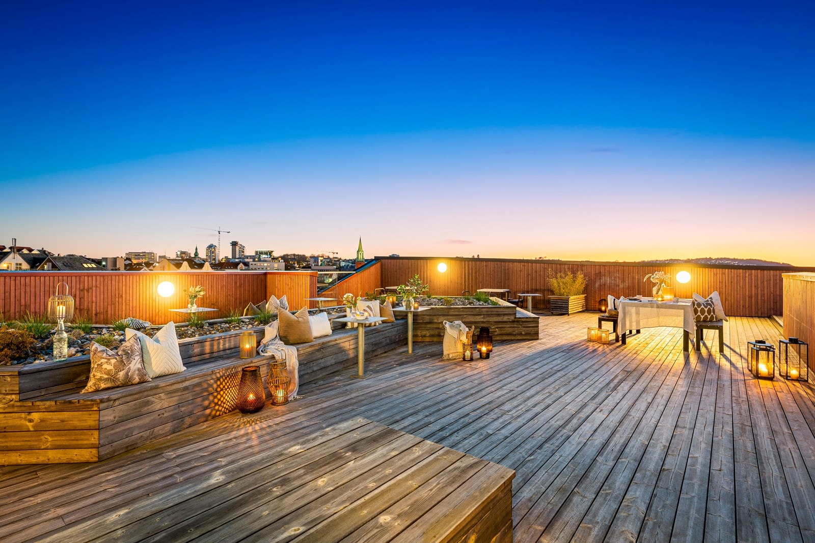 Velkommen til Verksgata 41. Her har du en stor felles takterrasse på 250 kvm. Galleribilde