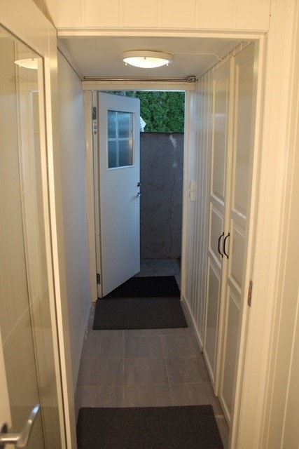 Selgers bilde, gang kjeller Galleribilde