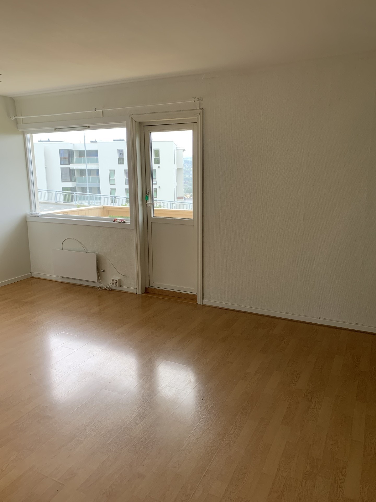 Stue med utgang til veranda Galleribilde