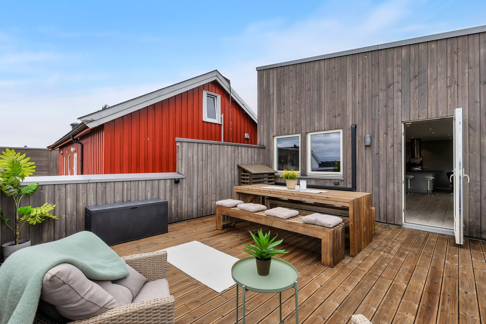 Ypperlig på sommerhalvåret med svært gode solforhold. Galleribilde