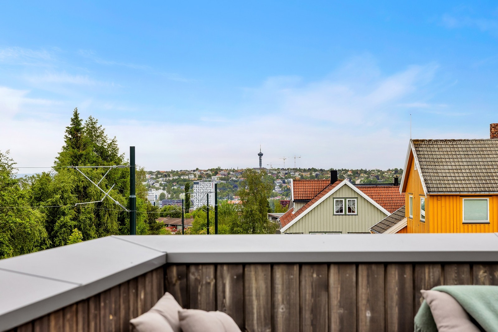 Fantastisk utsikt over byen. Galleribilde