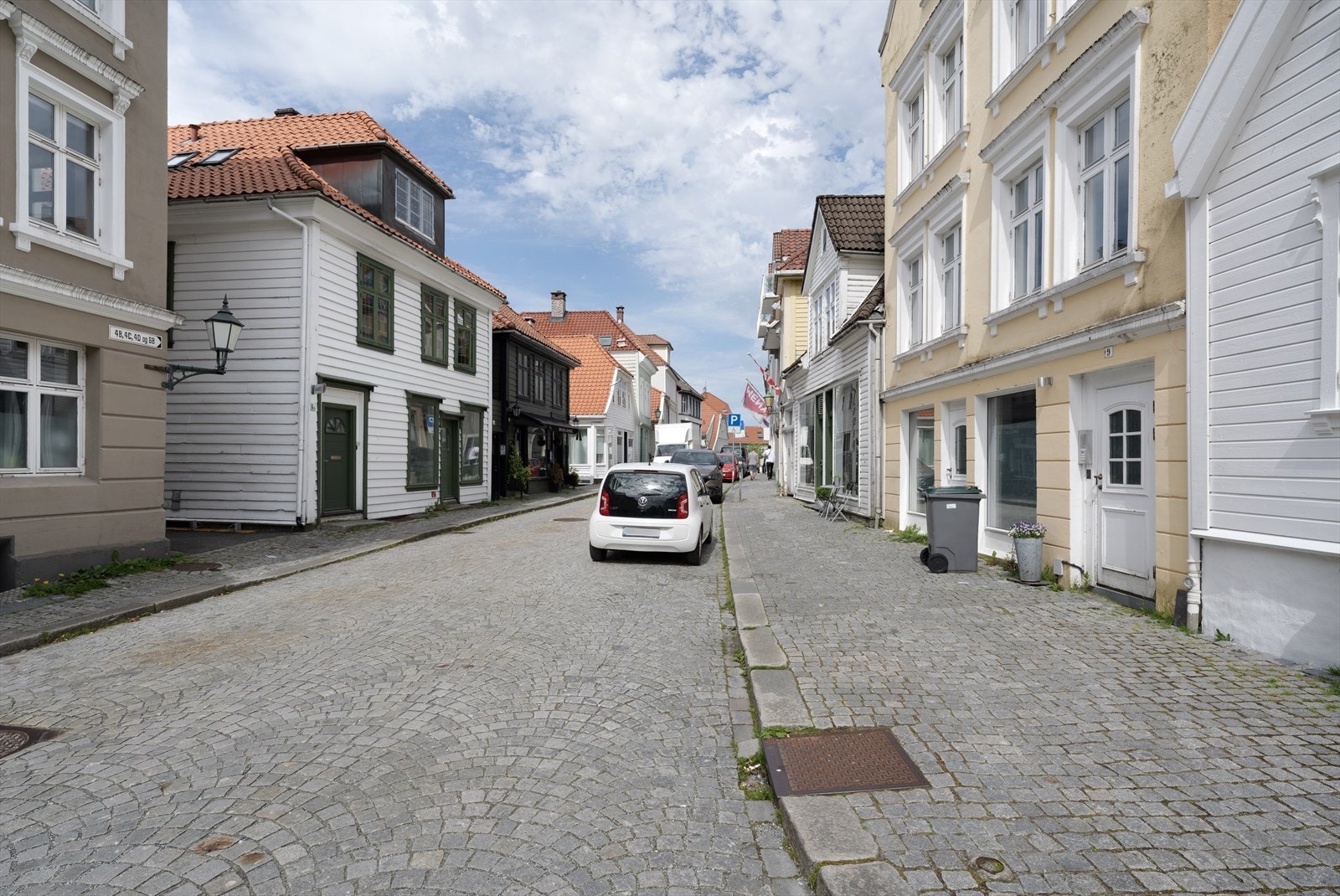 - Soneparkering i gaten. Ved behov for parkering kan man også kjøpe boligsoneparkering i Birkebeiner beboeranlegg dersom det er ledig kapasitet - Galleribilde