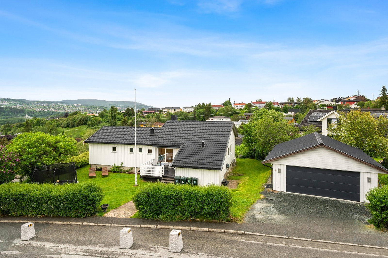 Velkommen til Planetvegen 32! Galleribilde