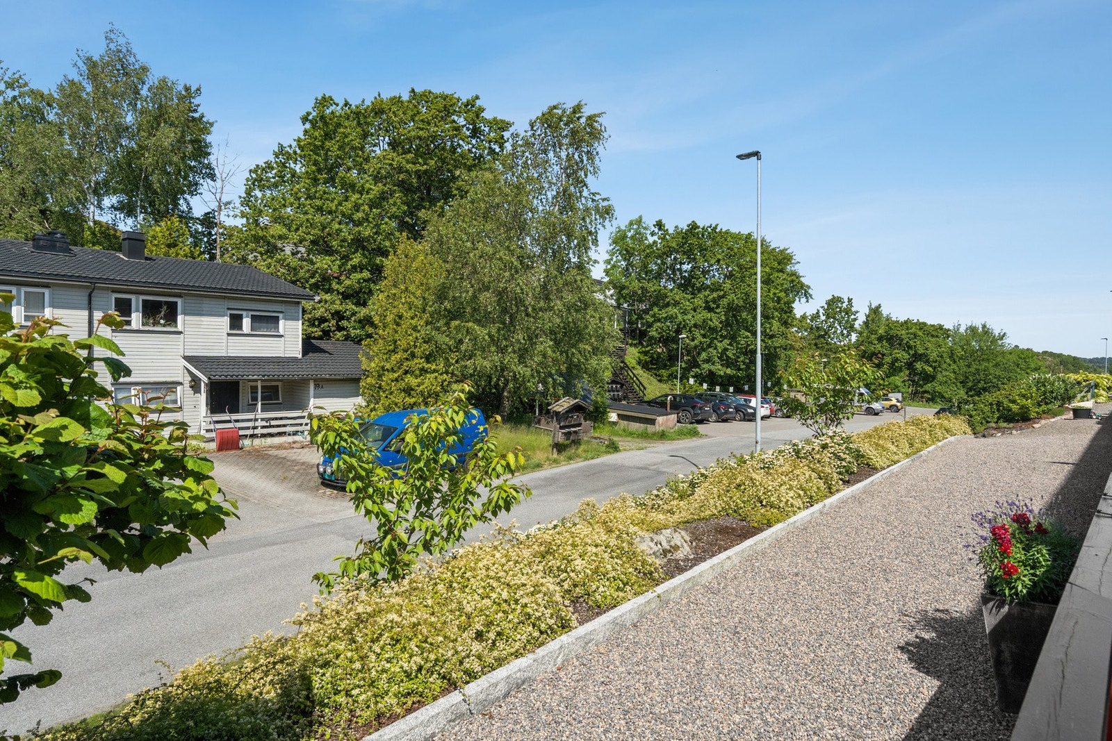 Boligområdet er rolig og veletablert. Galleribilde