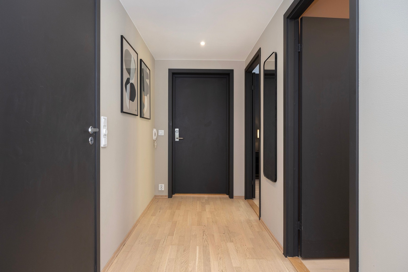 Det er godt lydisolert mellom boenhetene. Galleribilde