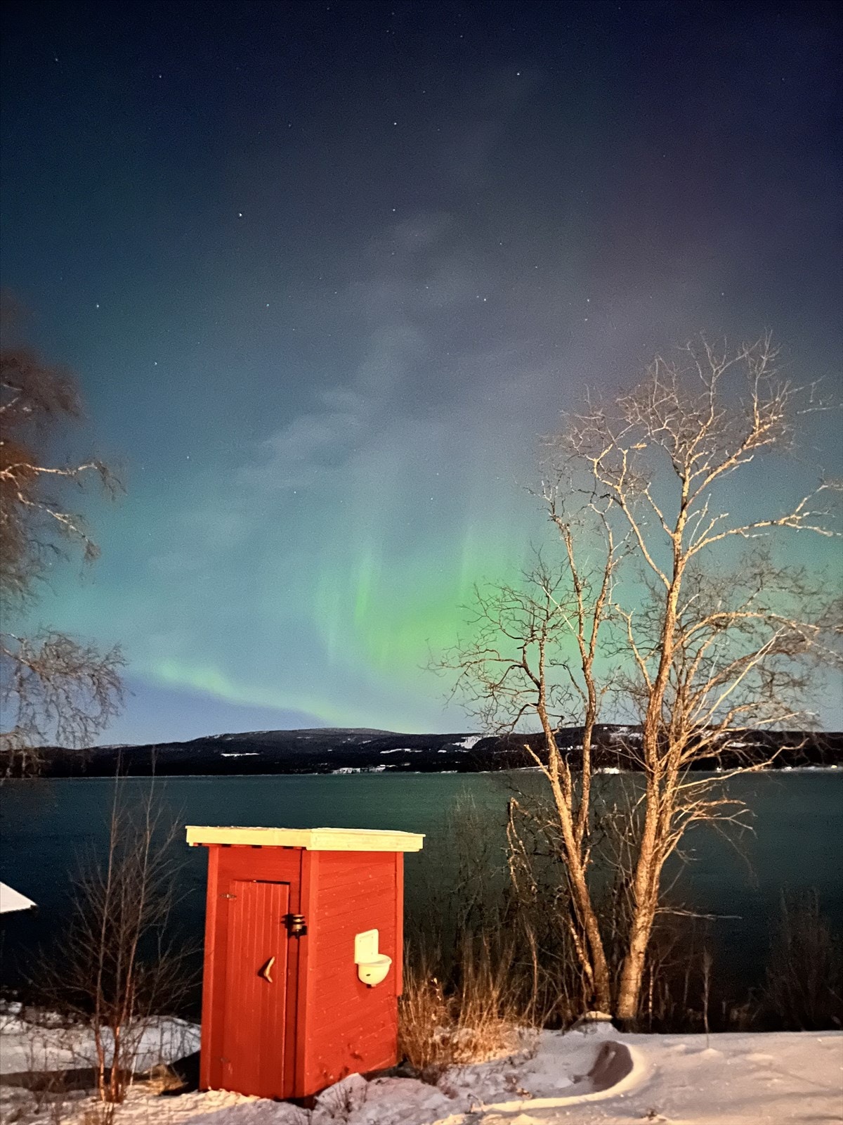 Nordlys. Bygget er malt siden billedtaking. Privat bilde. Galleribilde