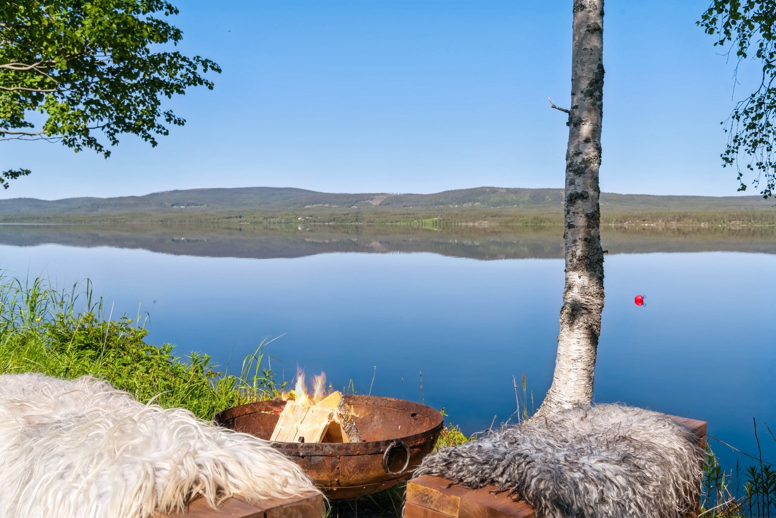 Nyt fiske, båtliv, bading Galleribilde