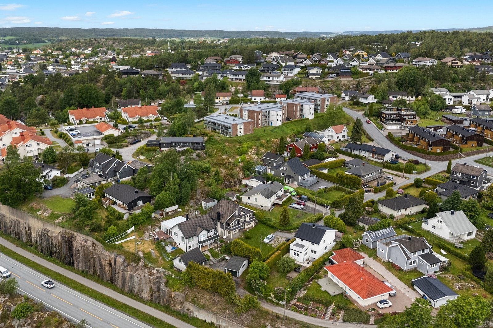 Eiendommen ligger i et godt etablert og populært boligområde Galleribilde
