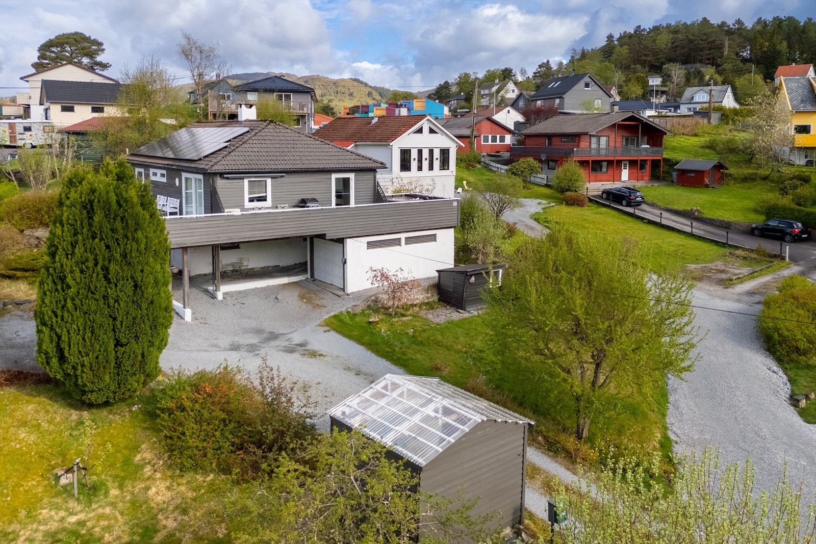 Velkommen til Åslia 10- Presentert av Eiendomsmegler Norge v/ Trond Lorentzen. Galleribilde
