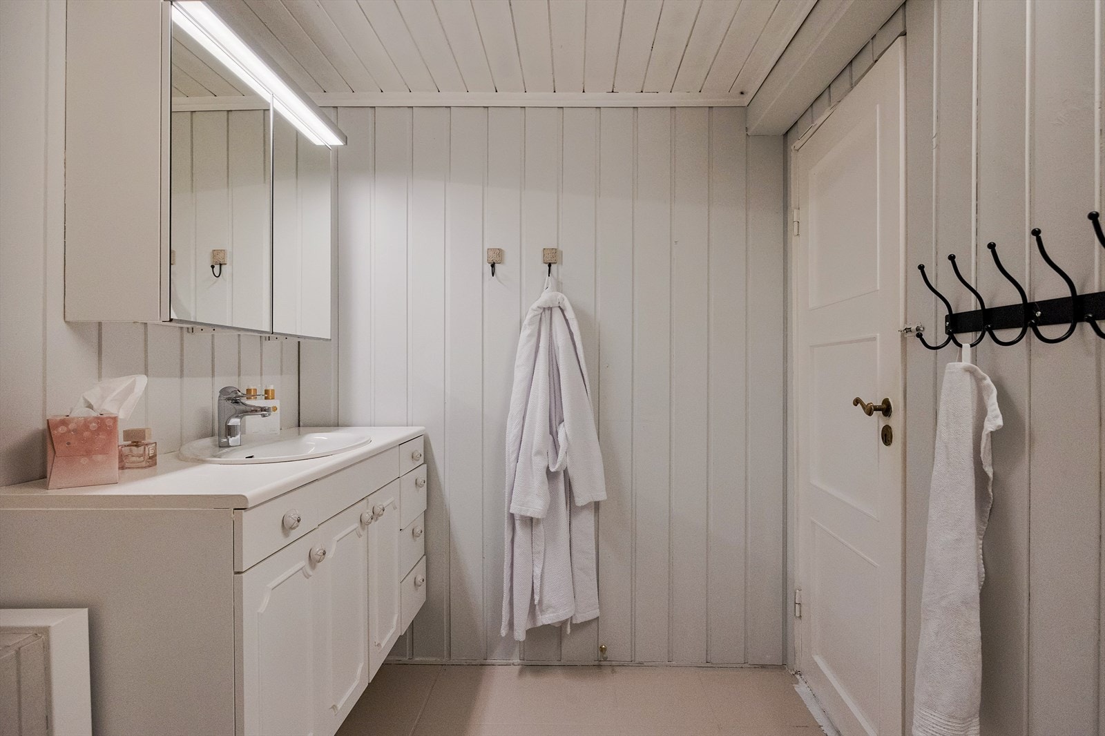 Badet i underetasjen. Galleribilde