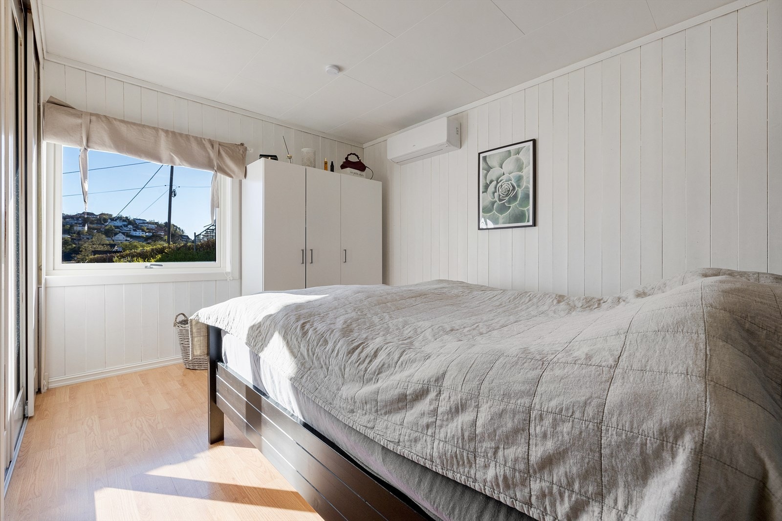 I hovedetasjen er det to soverom på hhv. 13 og 7,2 m². Galleribilde