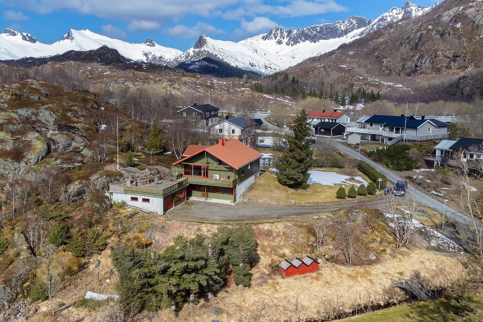 Eiendommen er stor og ligger svært bra til Galleribilde