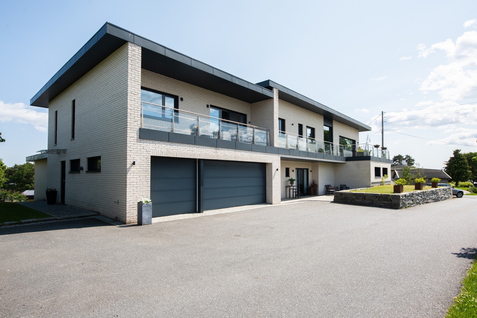 XL garasje! 3 plasser - sjeldent Galleribilde