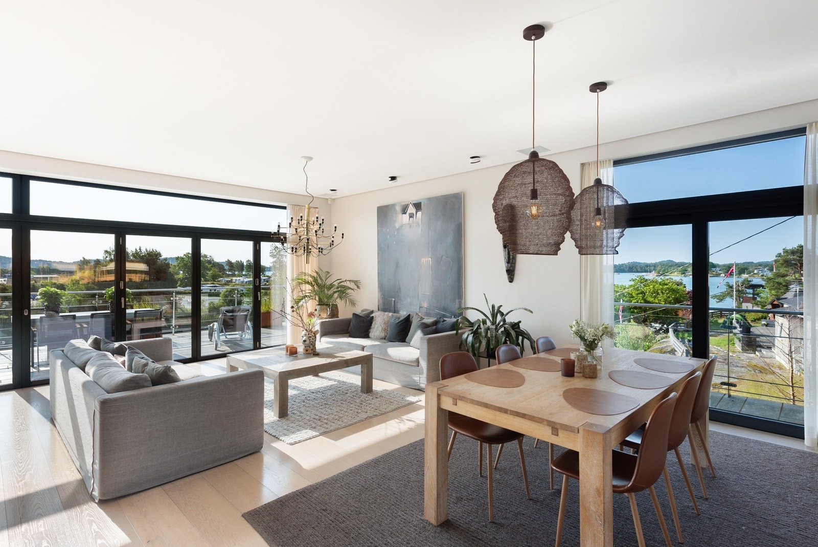 Her er det bare å invitere venner og familie på hyggelige selskaper Galleribilde