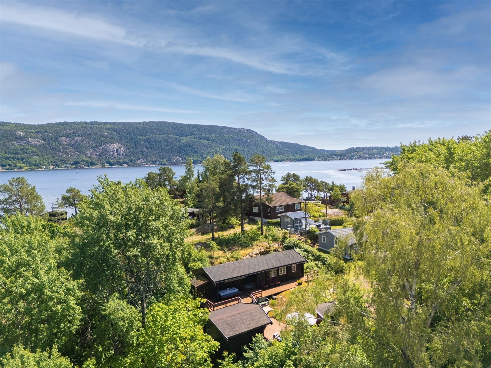 Flott beliggenhet med kort vei til sjøen Galleribilde