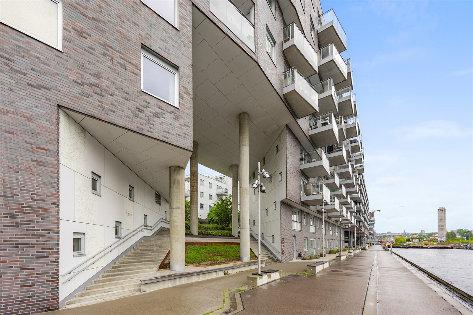 Sameiet ligger i et meget attraktivt og urbant område på Sørenga i Oslo Galleribilde