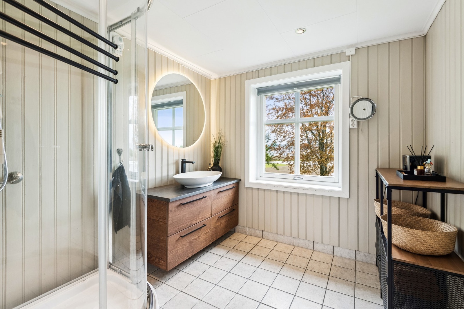 Bad i våningshus. Galleribilde