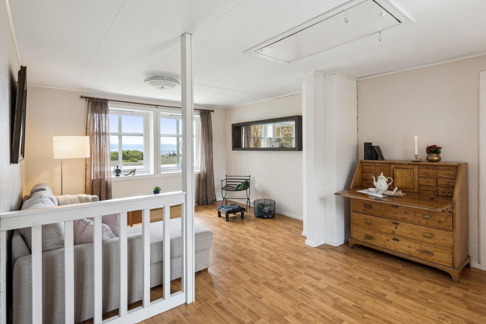 Loftstue Galleribilde