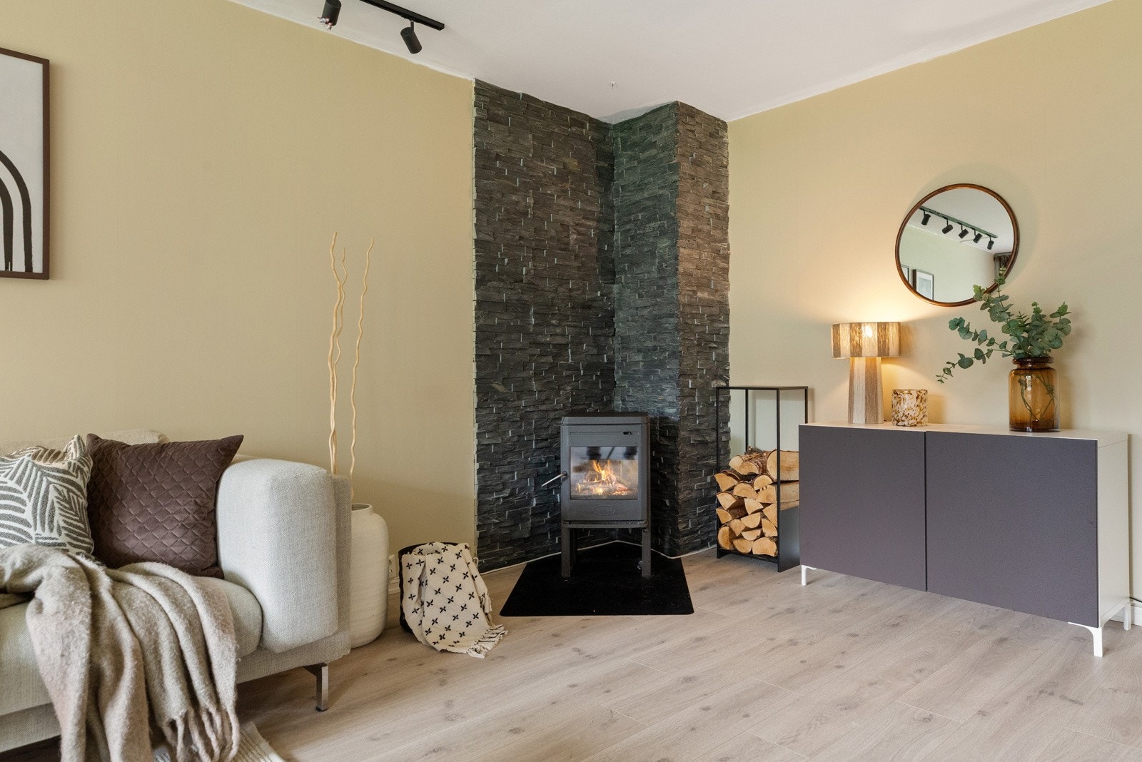 Vedovnen bidrar til behagelig varme uansett tid på året. Galleribilde