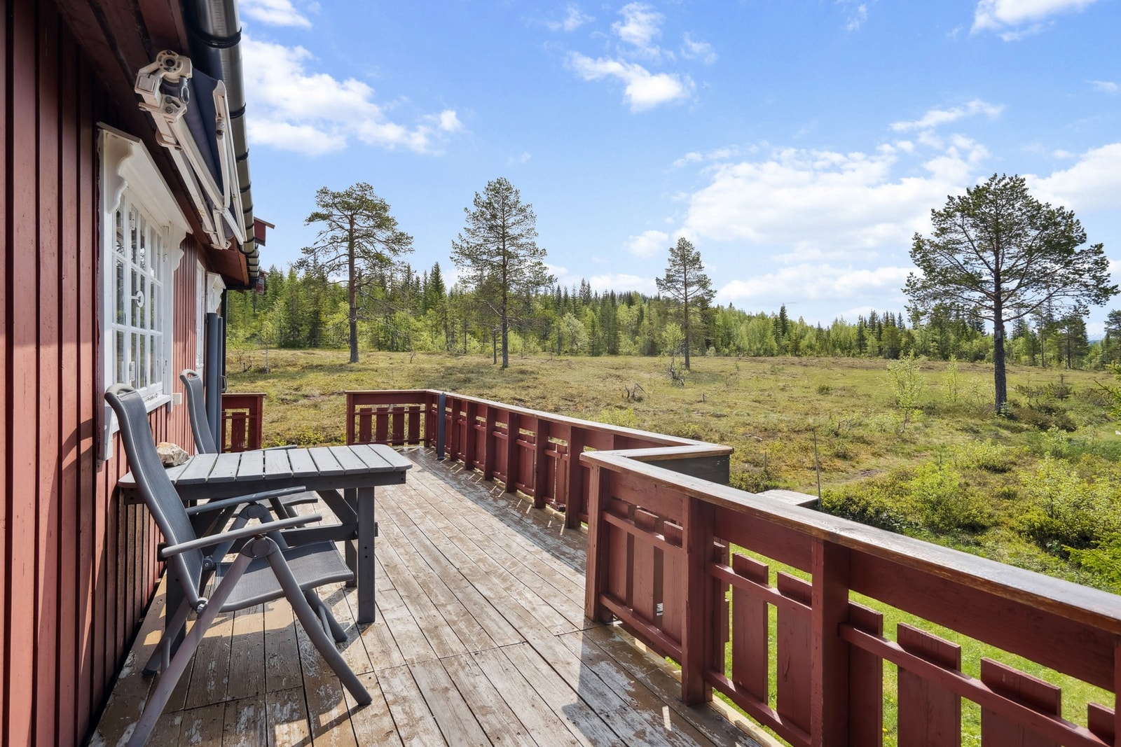 Gode sol- og utsiktsforhold på terrassen. Galleribilde