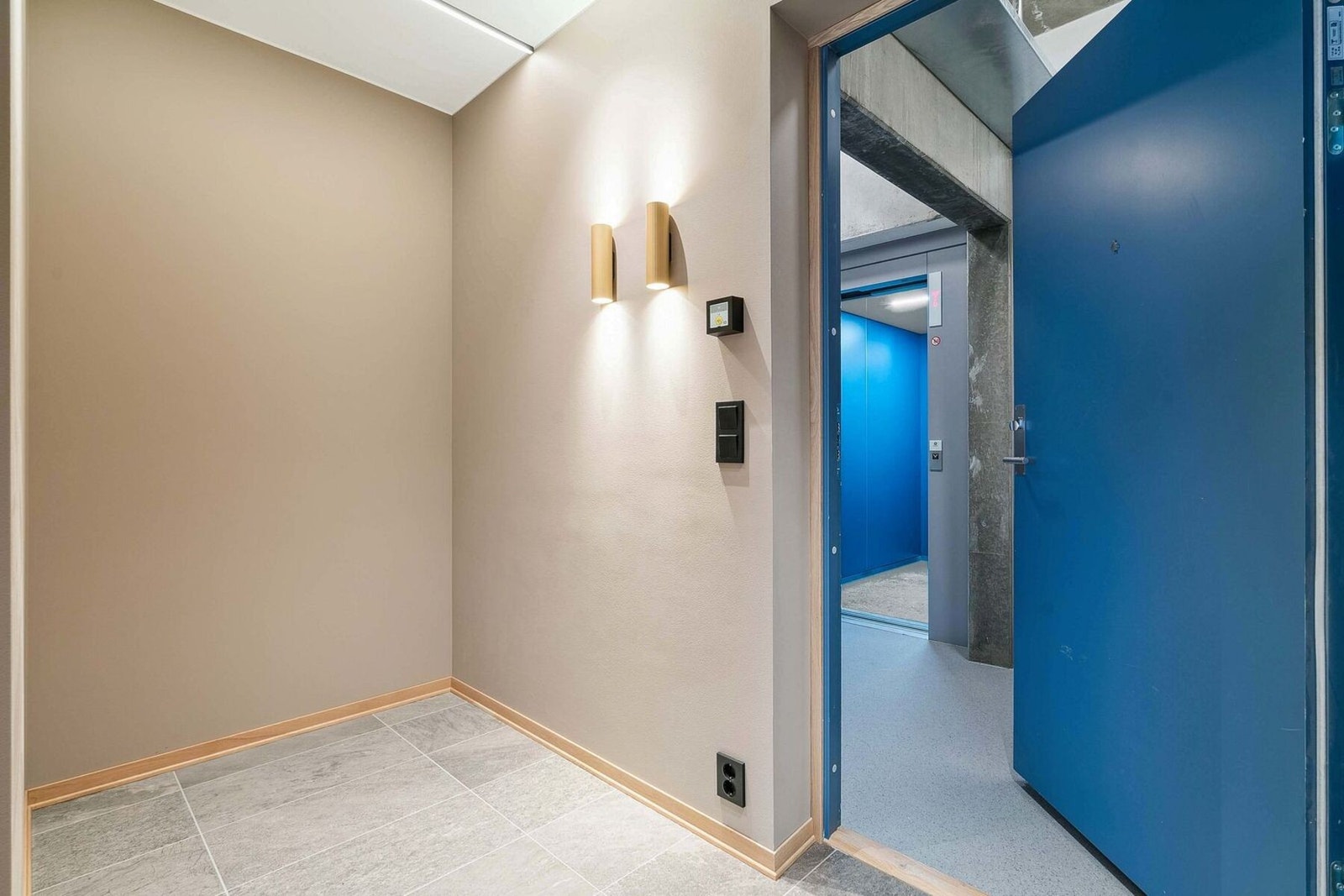 Entré. Velkommen inn! Galleribilde