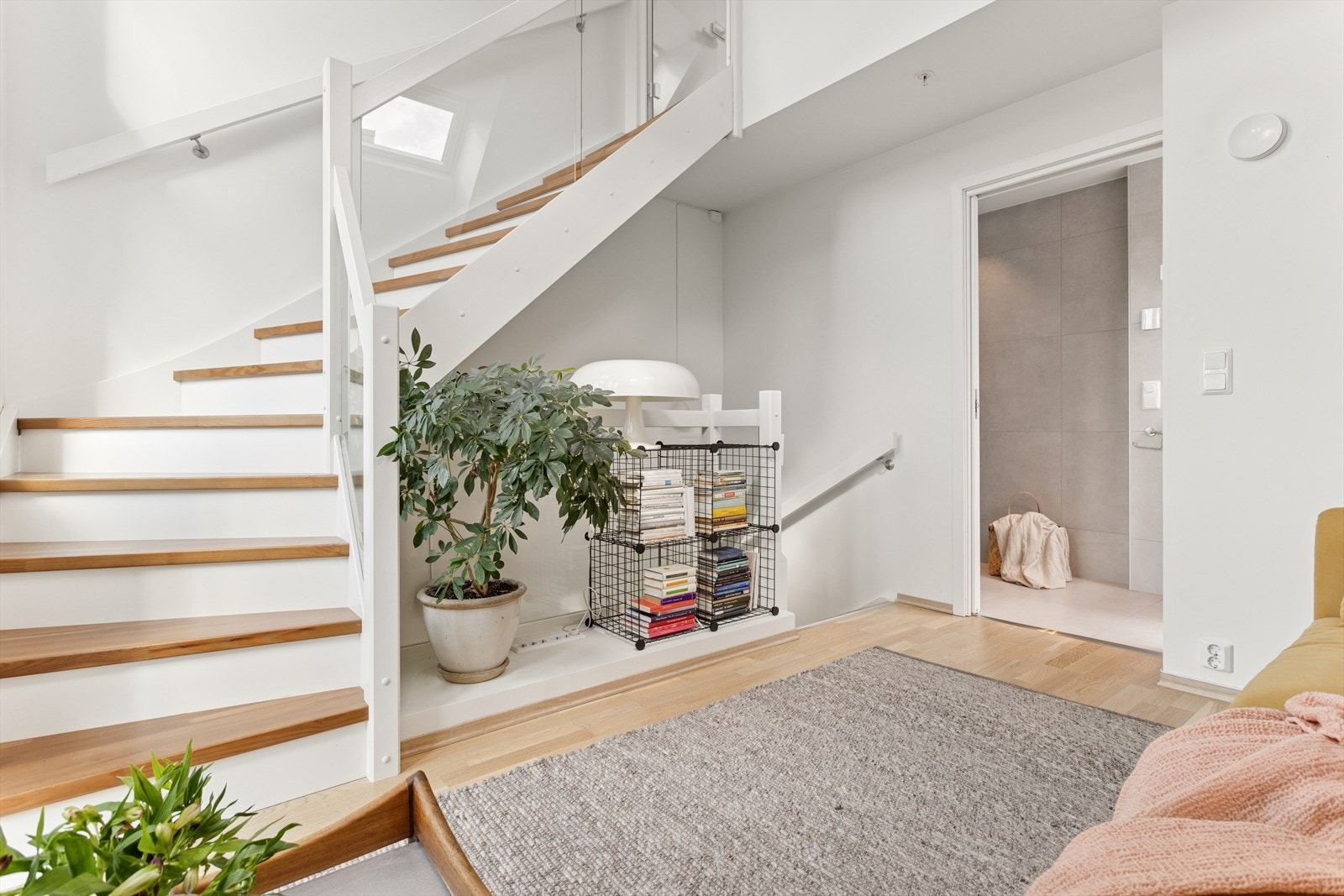 Leiligheten er fra 2022 og er vesentlig påkostet fra standardleveranse. Galleribilde