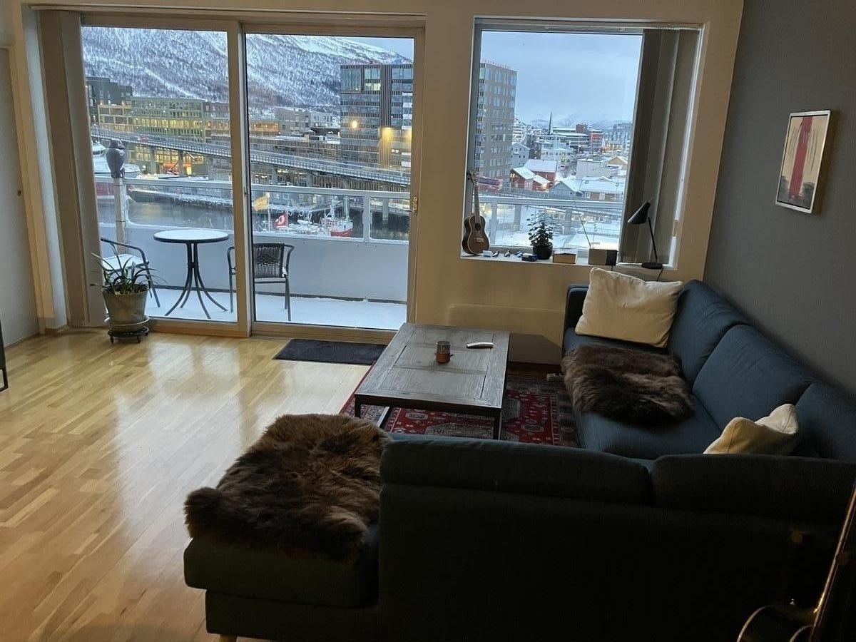 Sofahjørne med god utsikt Galleribilde