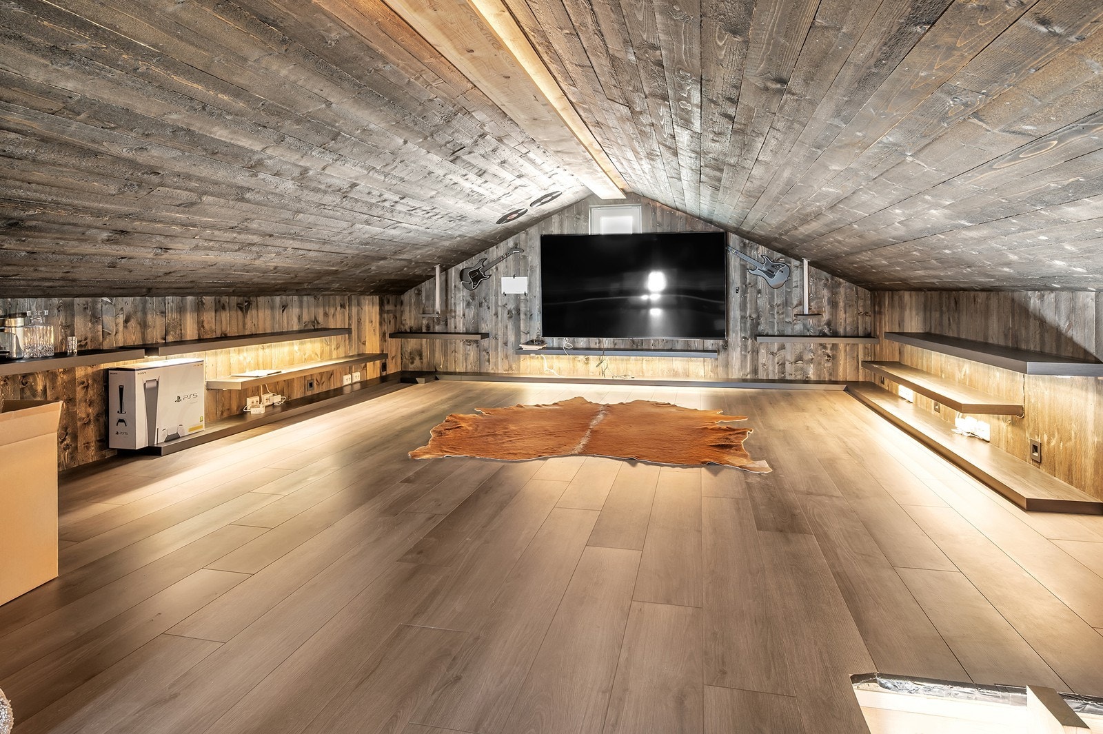 Innredet loft (ikke godkjent for varig opphold). Galleribilde