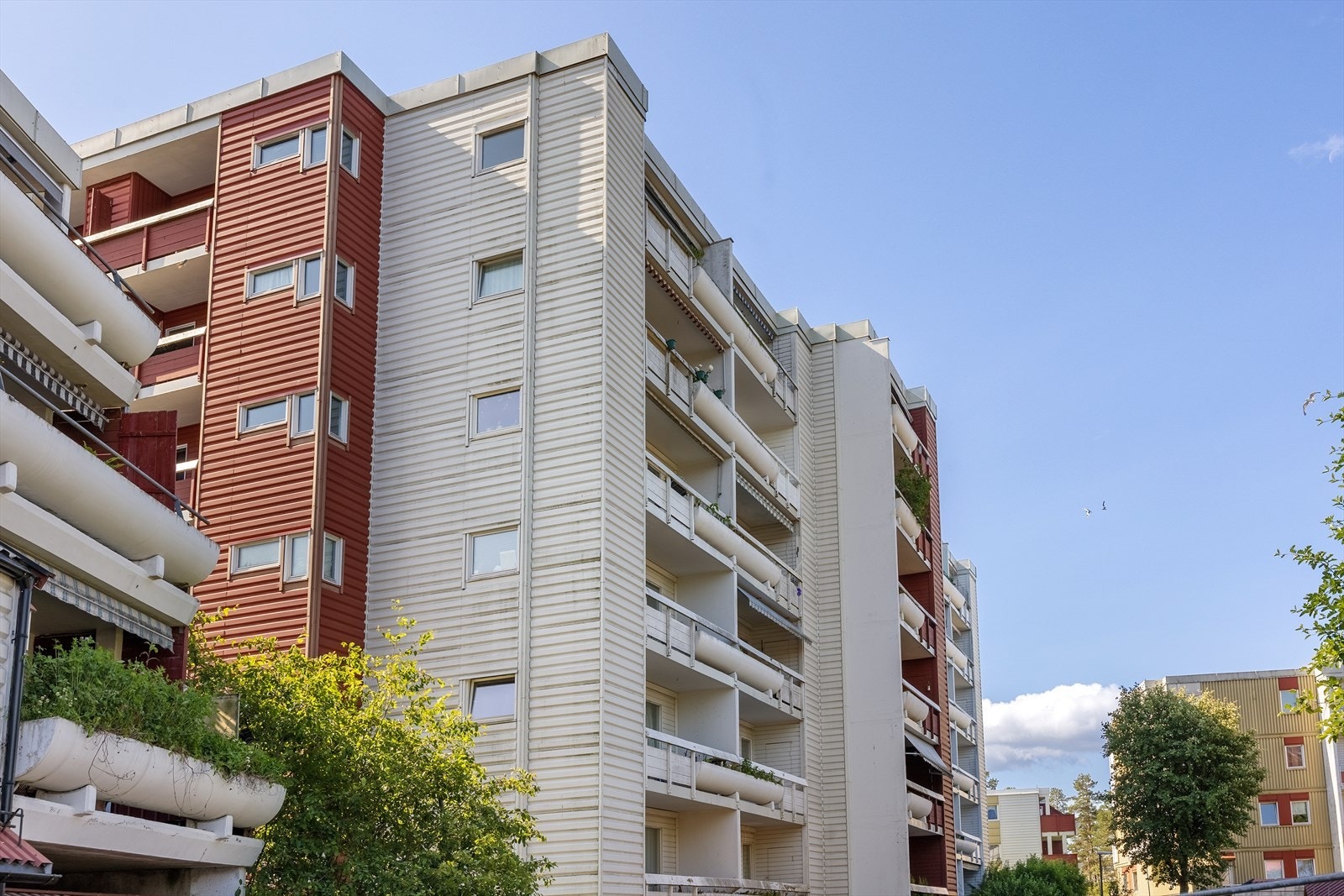 Her bor du i et veldrevet sameie i rolige og skjermede omgivelser Galleribilde