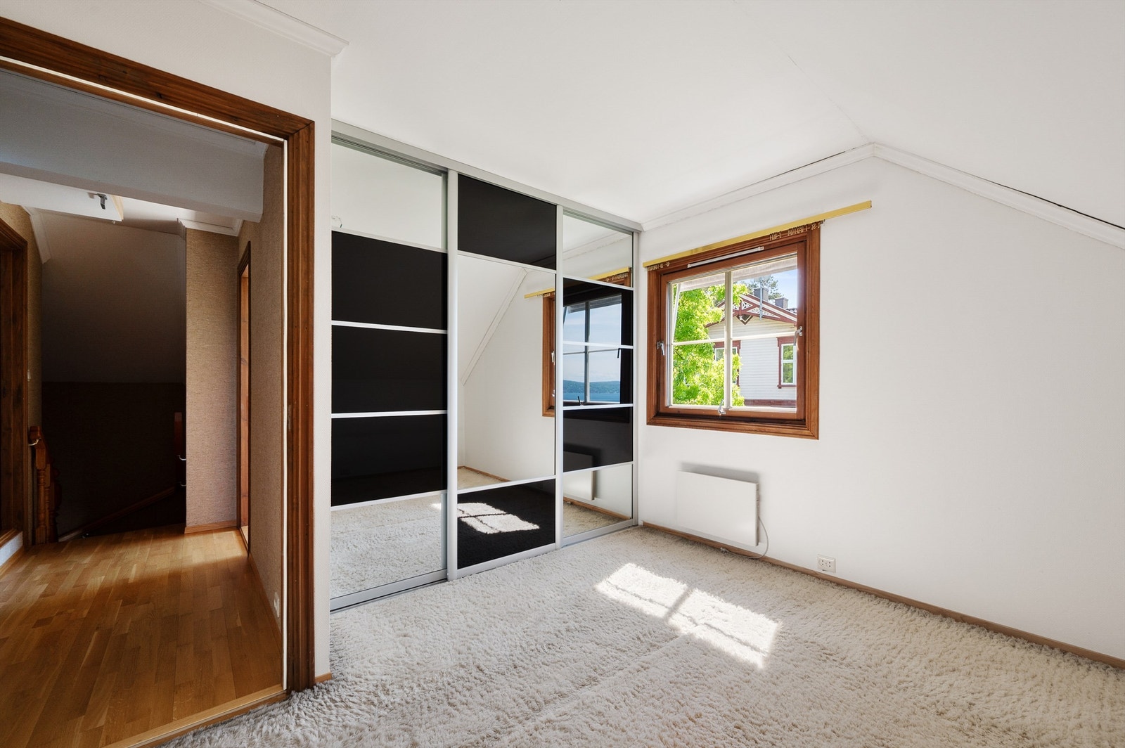 Soverom nr. 2 i øverste etasje. Galleribilde