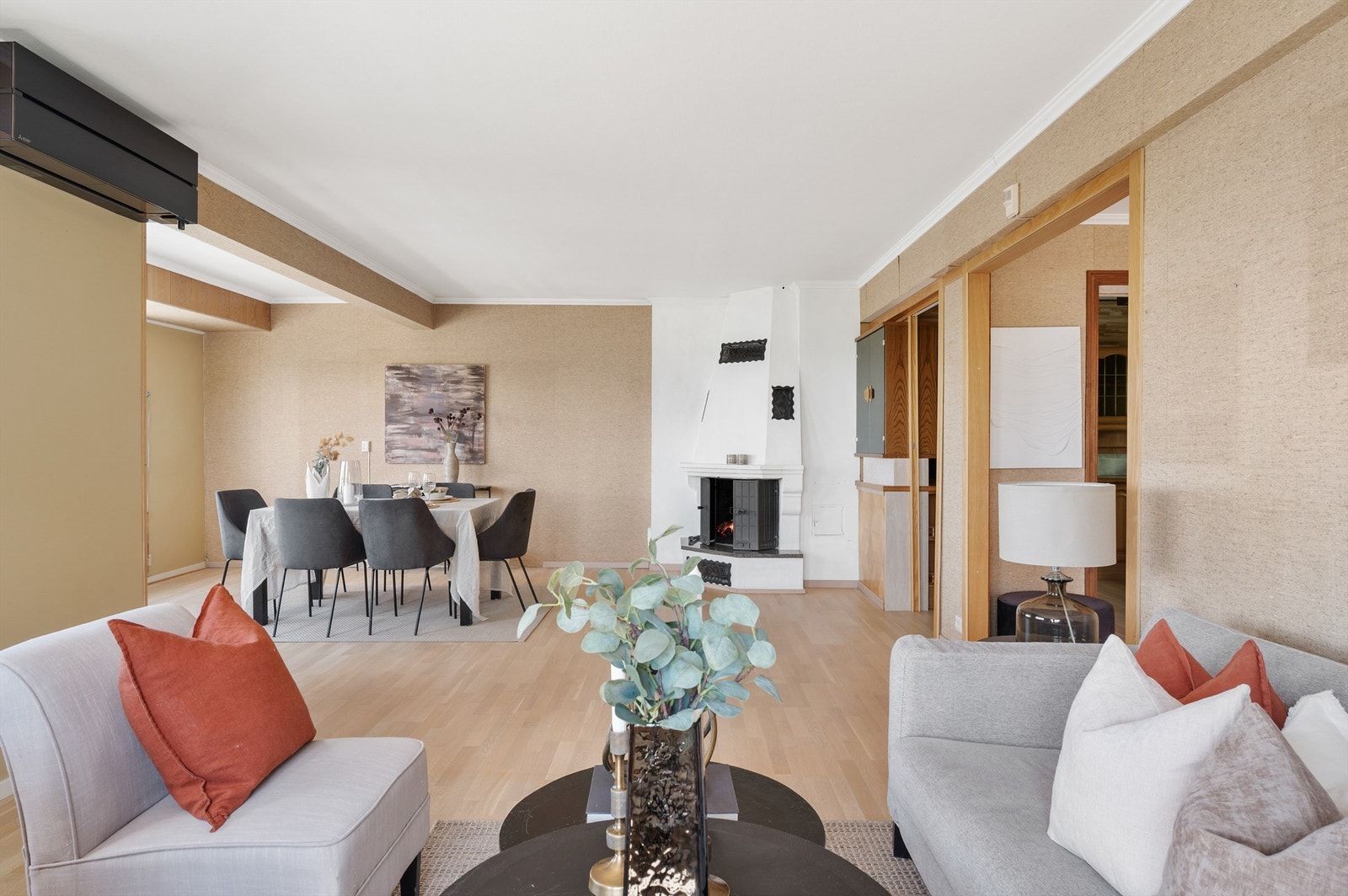 Koselig peisovn - perfekt på kalde høst- og vinterkvelder. Galleribilde