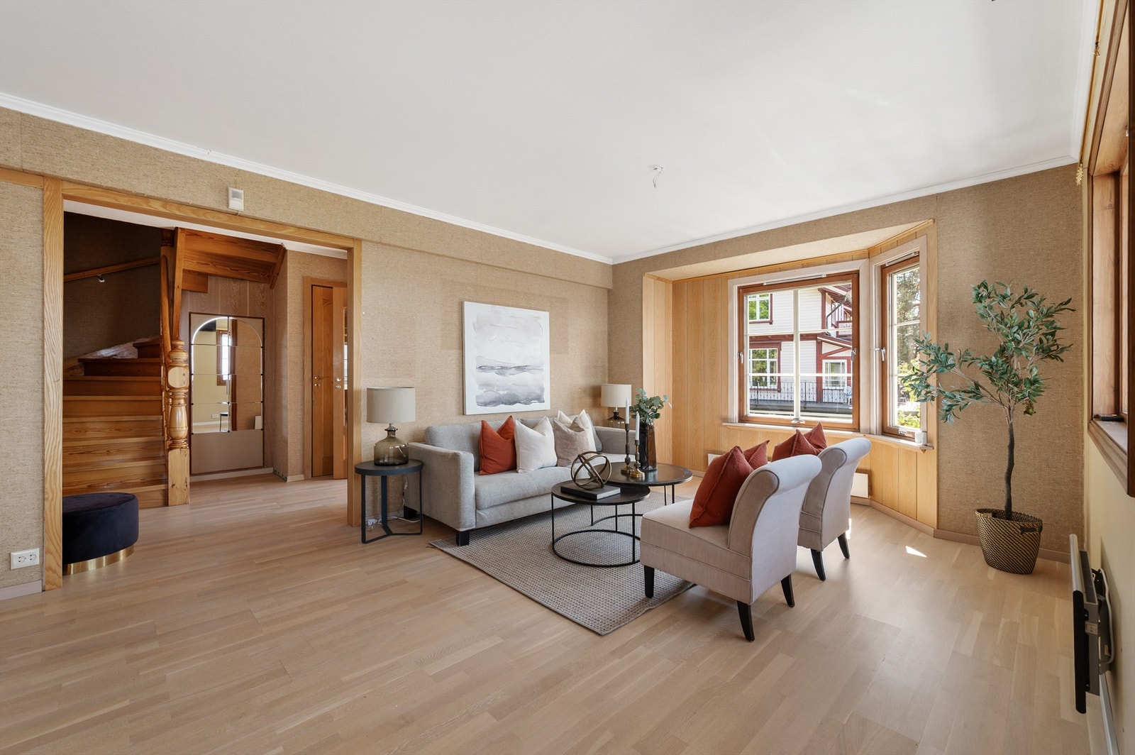 Stue på hovedplanet. Galleribilde