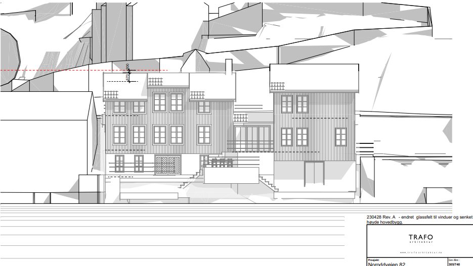 Rammetillatelse innbefatter bl.a. sammenbygging av hovedhus og anneks, økning av boligesn areal og oppføring av dobbel garasje. Galleribilde