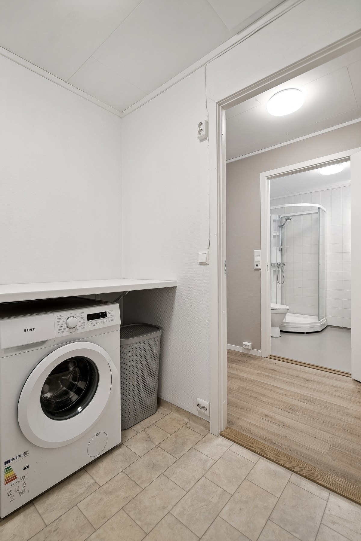 Vaskerommet ligger like innenfor inngangspartiet. Galleribilde