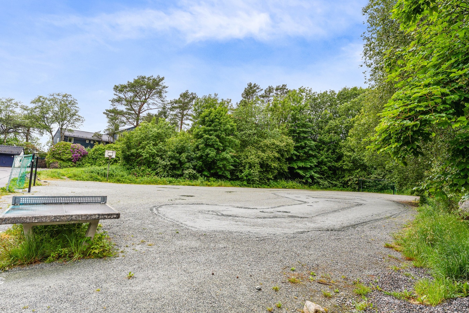 Felles uteområdet i borettslaget. Galleribilde