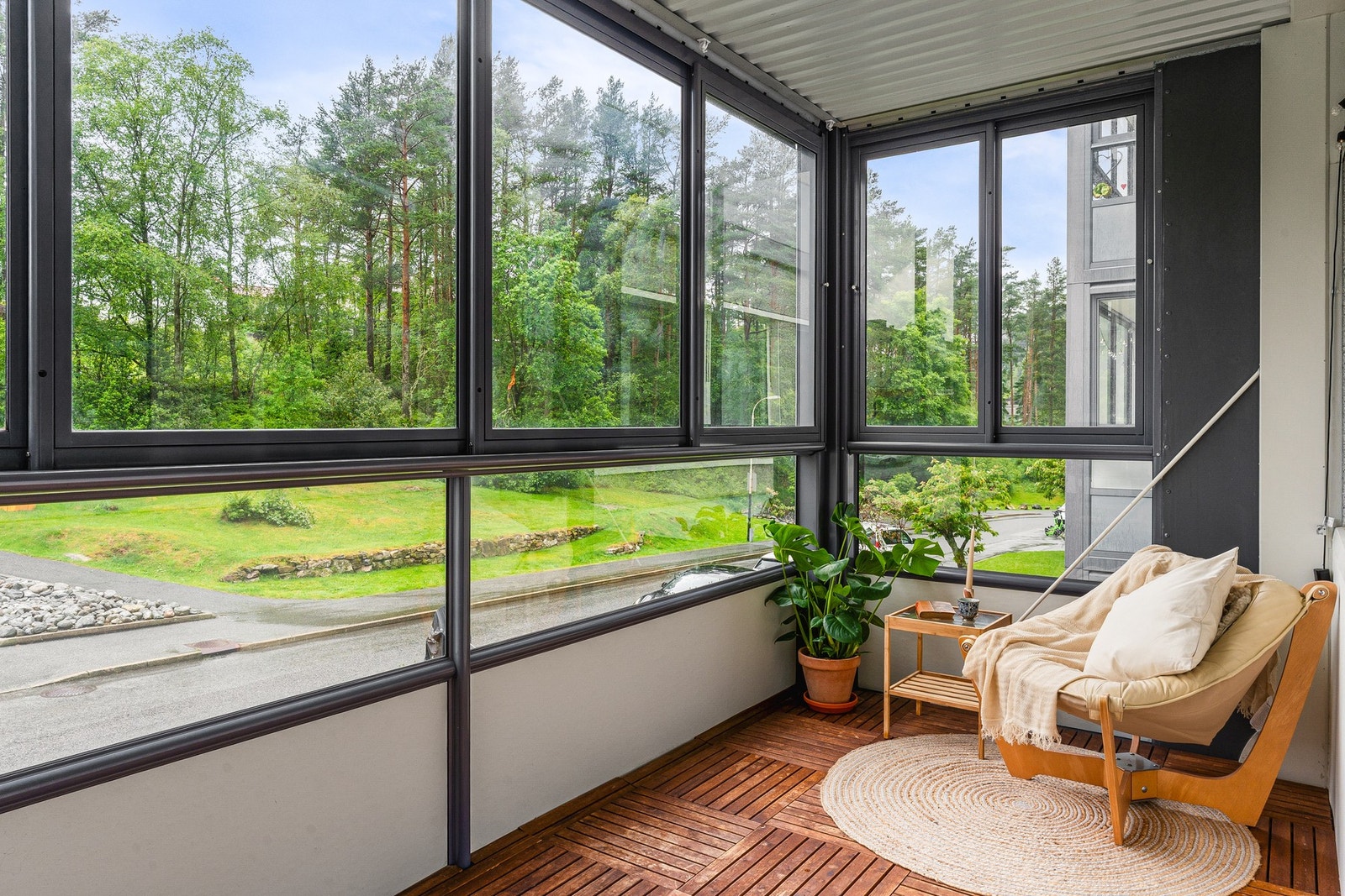 Flott innglasset balkong på 8 kvm. Galleribilde